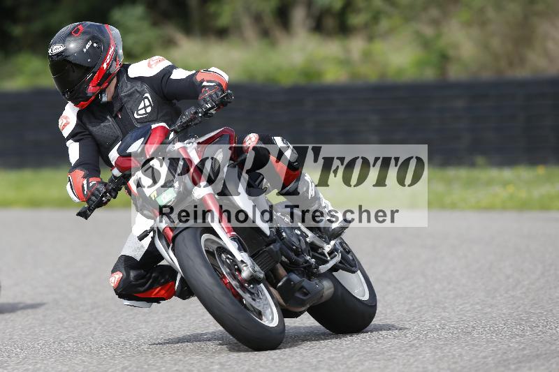 /53 16.09.2025 Track Day Domi Aegerter ADR/Gruppe gruen/7